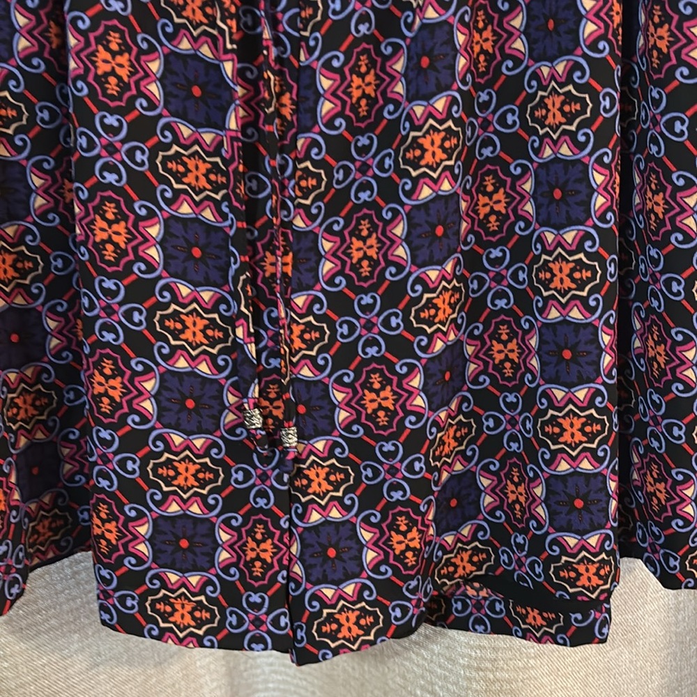 NWT Beautiful, colorfull, long sleeved romper Size Small - Picture 4 of 9